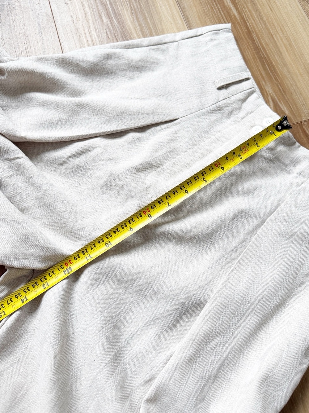 Commense Two-Piece Linen Set in Light Beige - Sleeveless Top & Wide Leg Pants - Picture 5 of 16